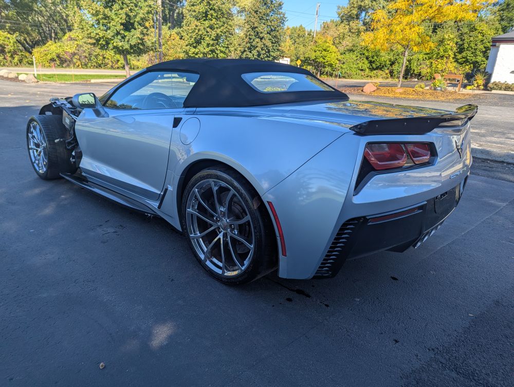 2017 Chevrolet Corvette 2LT - Photo 8